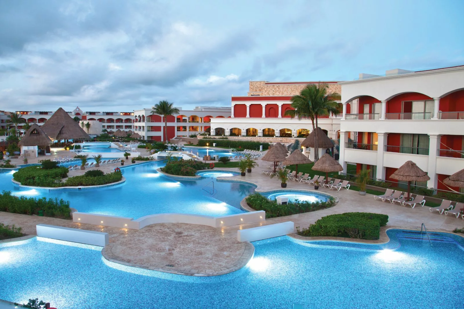 Hard Rock Riviera Maya - Hacienda Ariel Pool View