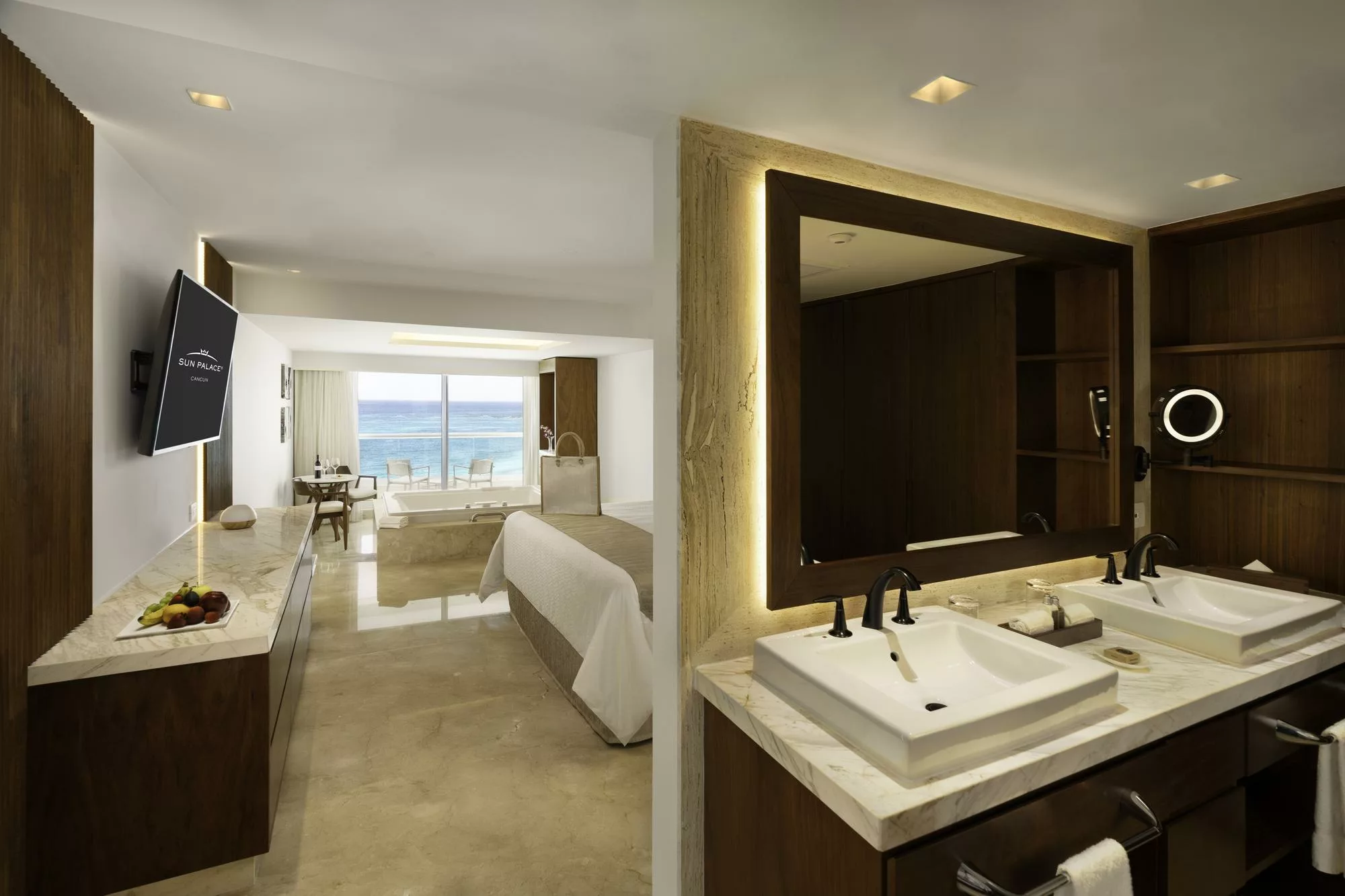 Sun Palace Cancun - Superior Honeymoon Suite